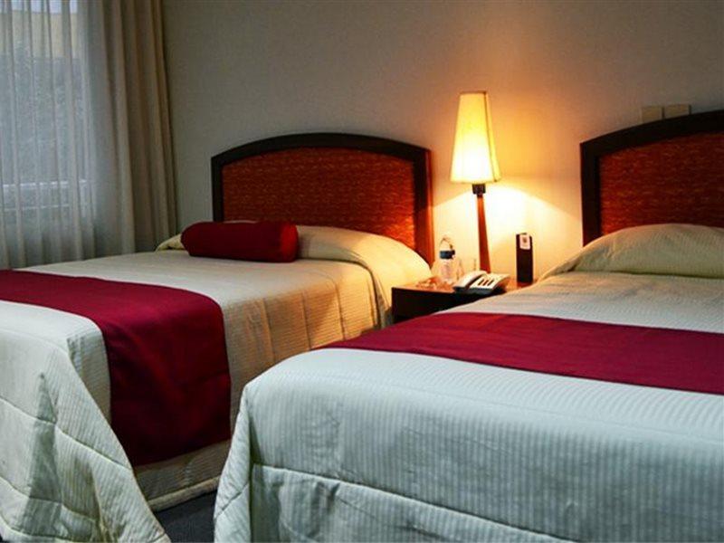 Hotel Mediterraneo Sa De Cv 툴란싱고 외부 사진