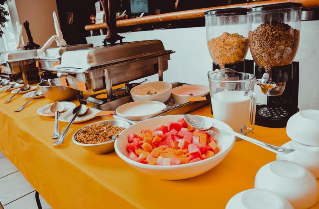 Hotel Mediterraneo Sa De Cv 툴란싱고 외부 사진