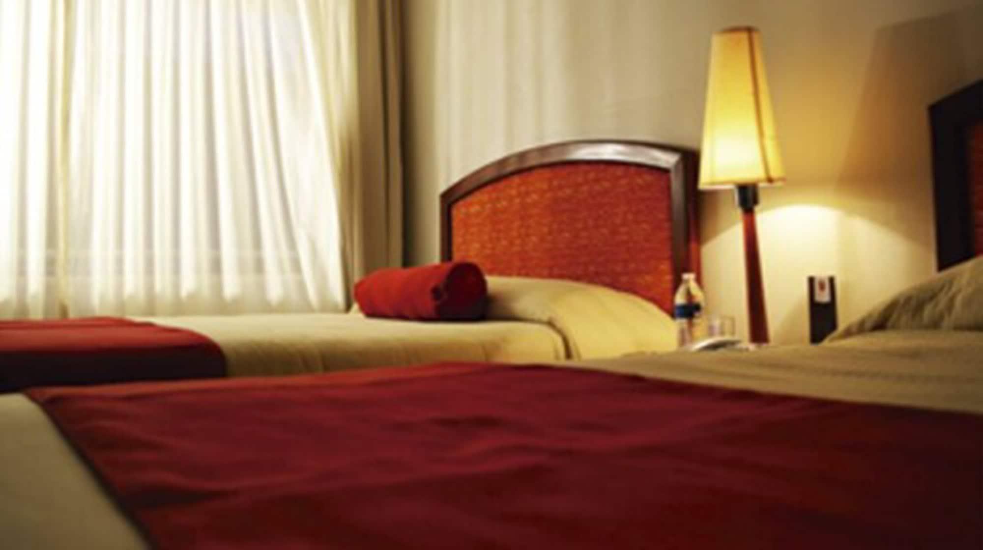 Hotel Mediterraneo Sa De Cv 툴란싱고 외부 사진