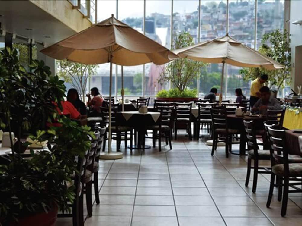 Hotel Mediterraneo Sa De Cv 툴란싱고 외부 사진