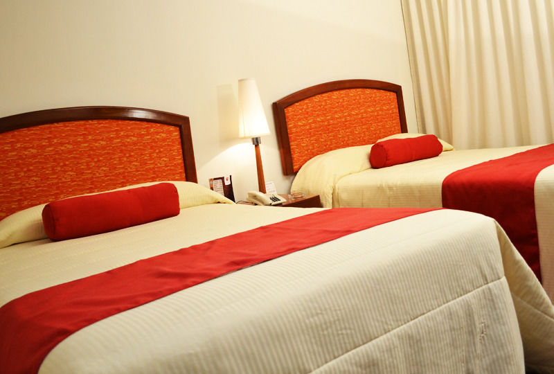 Hotel Mediterraneo Sa De Cv 툴란싱고 외부 사진