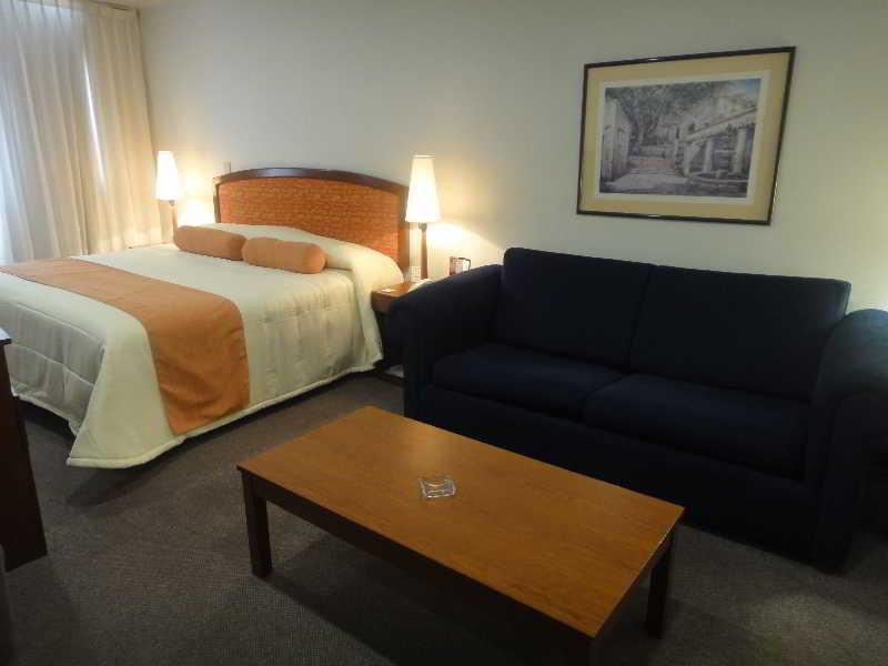 Hotel Mediterraneo Sa De Cv 툴란싱고 외부 사진