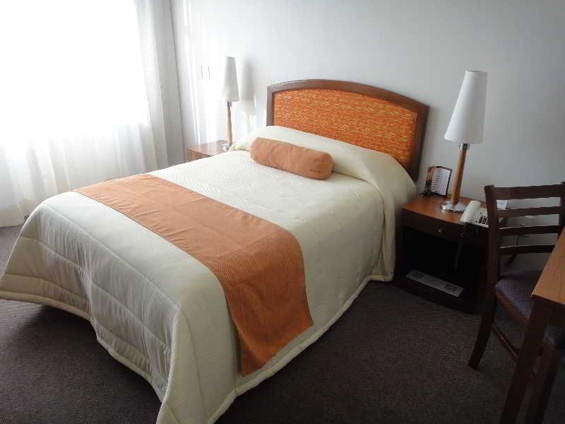 Hotel Mediterraneo Sa De Cv 툴란싱고 외부 사진