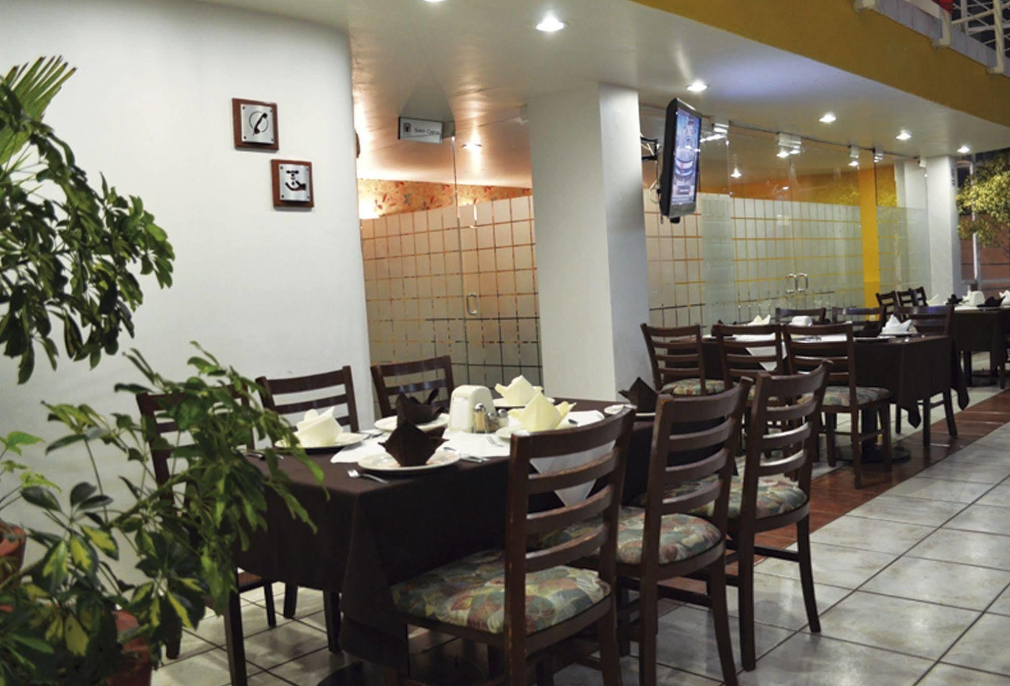 Hotel Mediterraneo Sa De Cv 툴란싱고 외부 사진