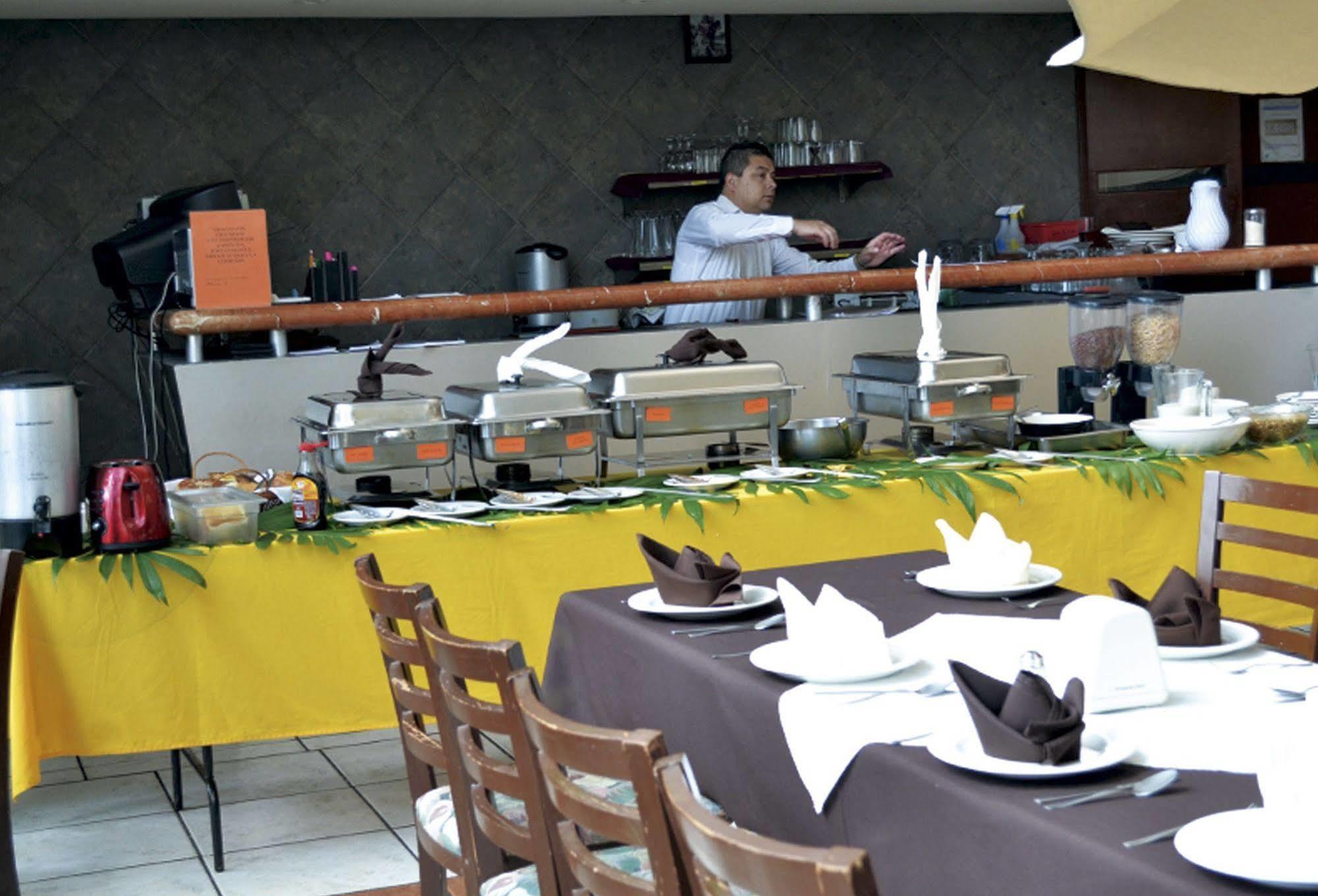 Hotel Mediterraneo Sa De Cv 툴란싱고 외부 사진